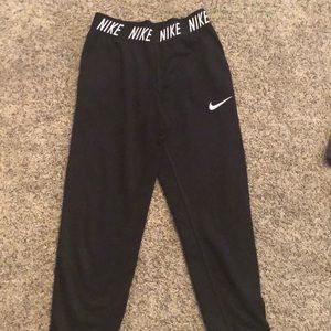 NIKE BLACK JOGGERS